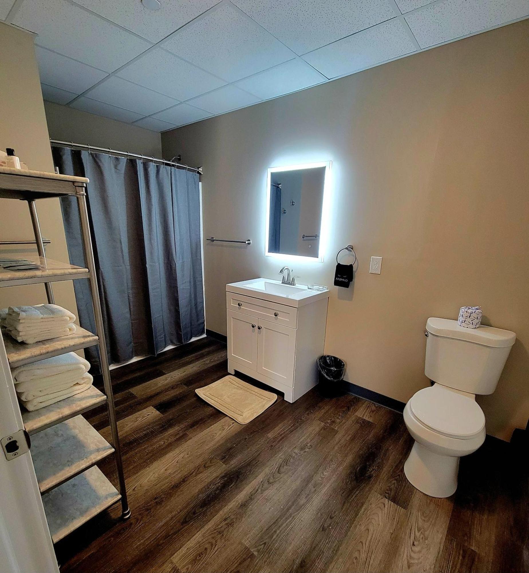 The Inn At Stone Mill Little Falls Room photo